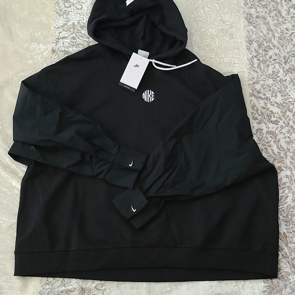 LAST 1 !!! Nike 2X Icon Clash Sportswear Hoodie - Picture 2 of 13